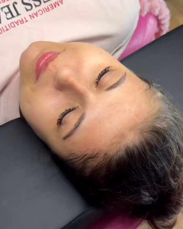 Wunderschöne und natürliche 1:1 Lashes 🥰